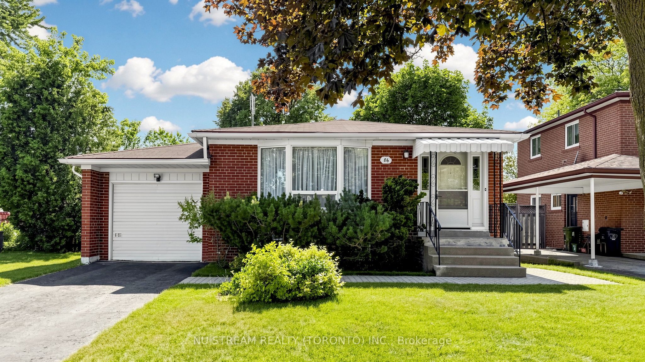 86 Brian Drive, Toronto, ON M2J 3Y5