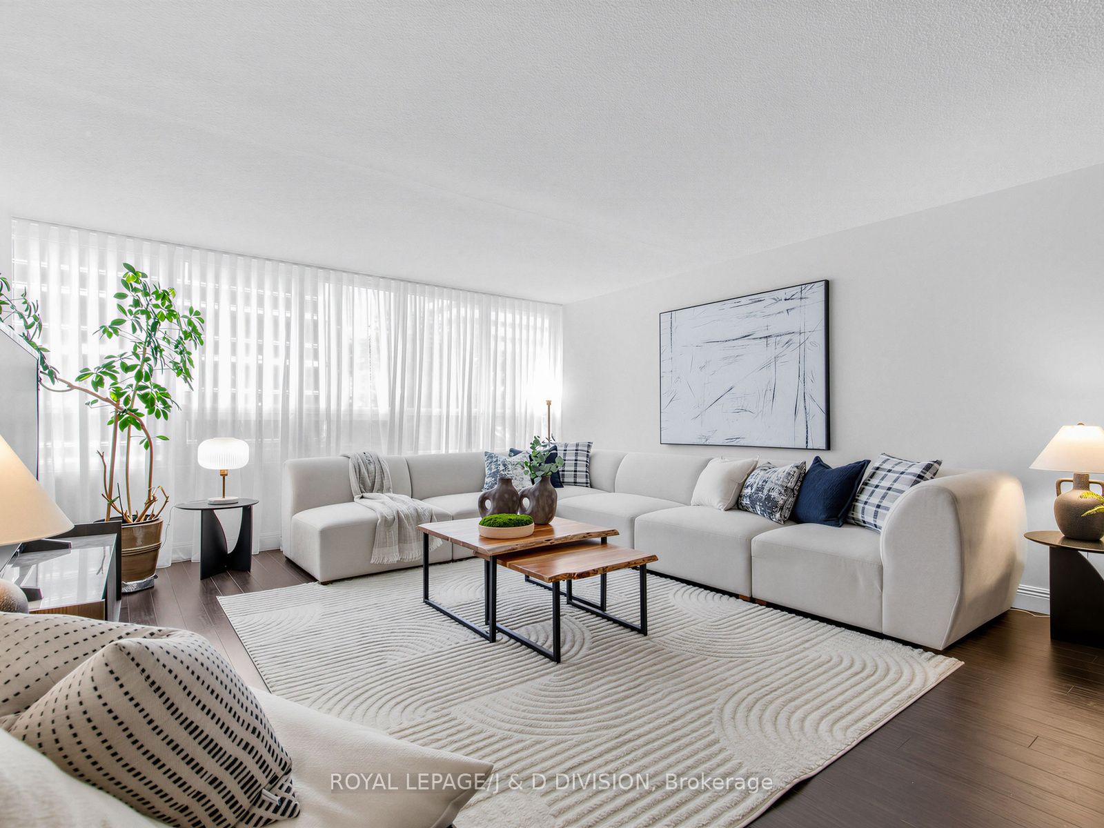 71 Charles Street E 304, Toronto, ON M4Y 2T3 photo 4