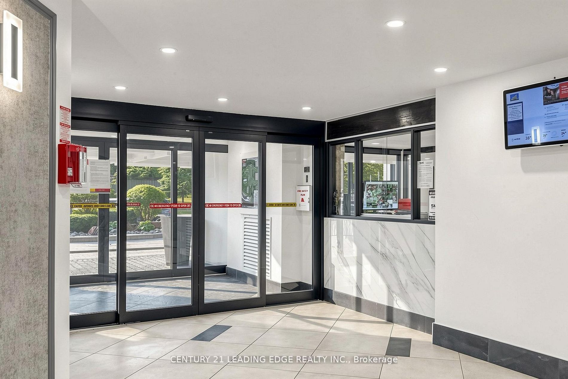 5 Vicora Linkway N/A 304, Toronto, ON M3C 1A7 photo 2