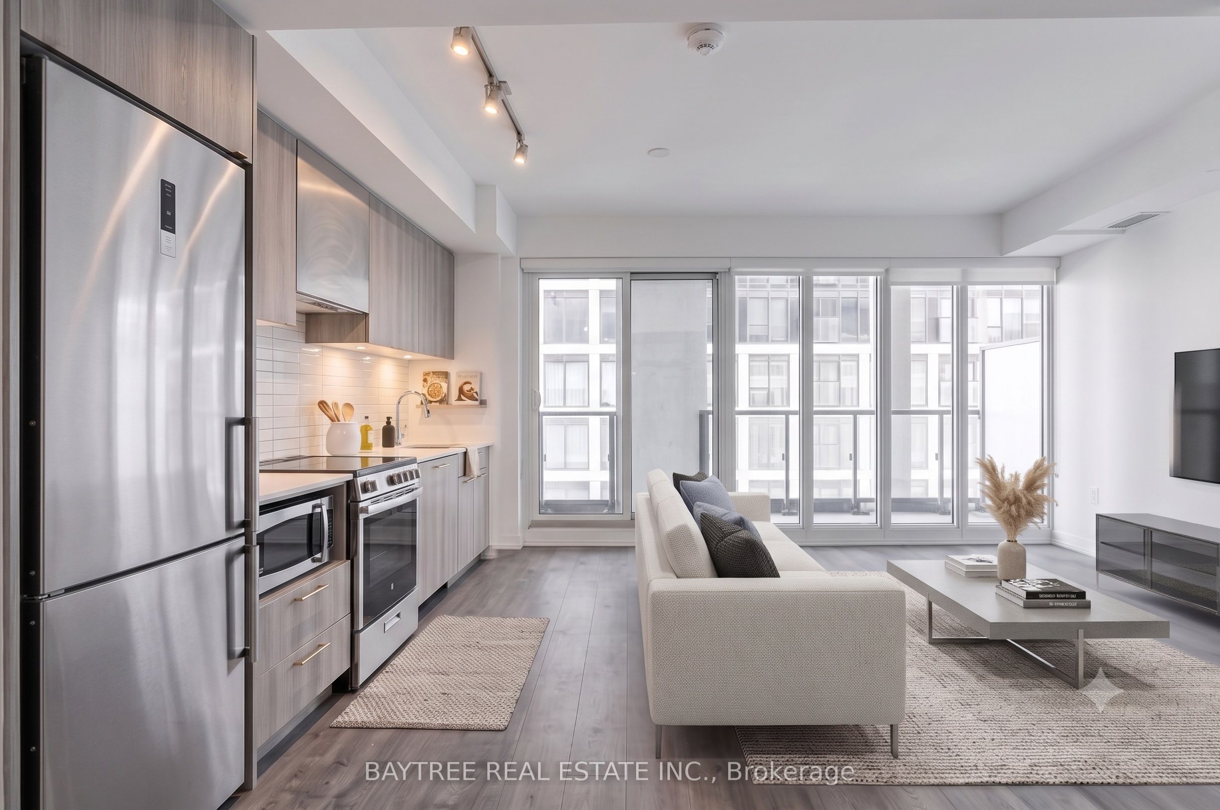 251 Jarvis Street 1121, Toronto, ON M5B 0C3 photo 2