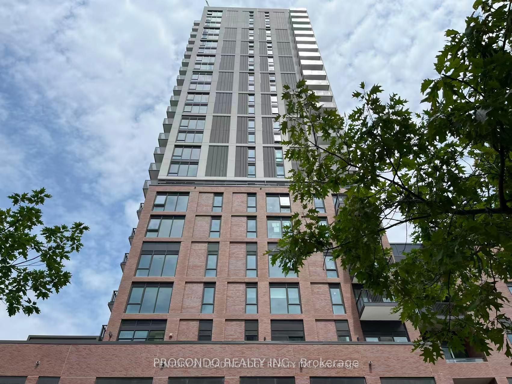 10 Oak Street 2407, Toronto, ON M5A 0Z1 photo 2