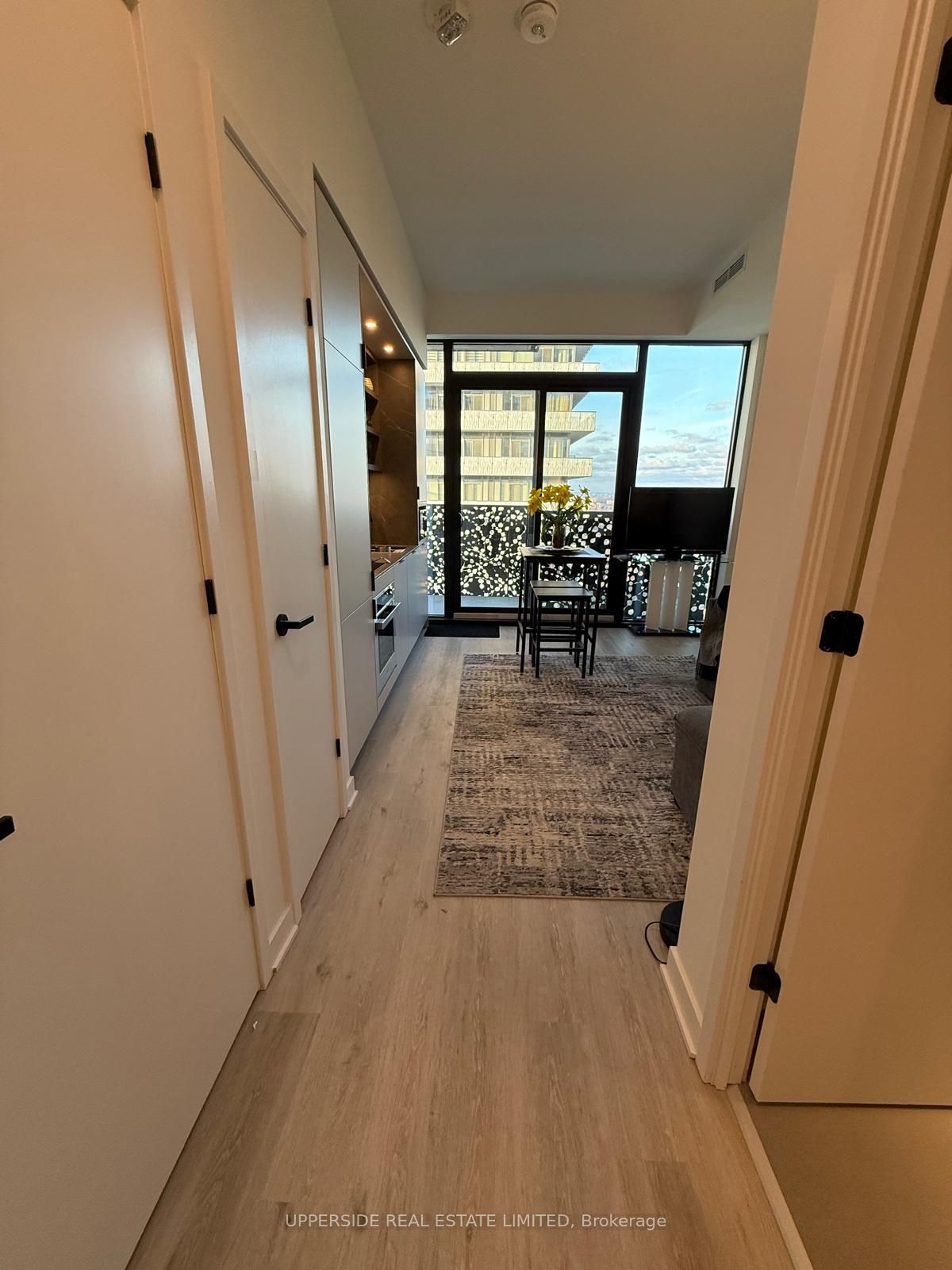 55 Charles Street E 4810, Toronto, ON M4Y 0J1 photo 3