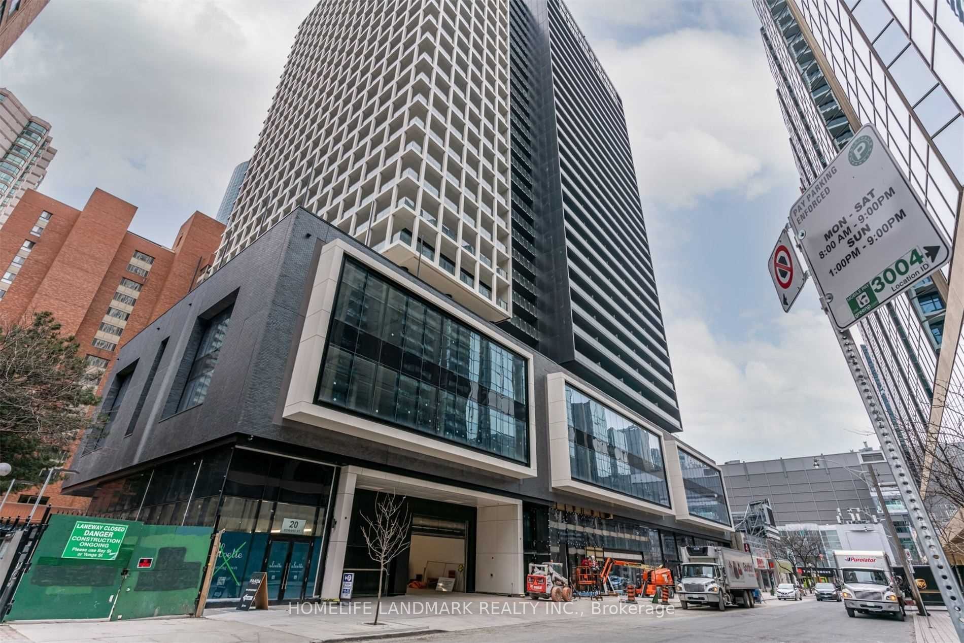 20 Edward Street 1221, Toronto, ON M5G 1C9
