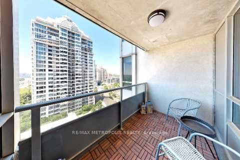 3 Rean Drive 1312, Toronto, ON M2K 3C2 photo 5