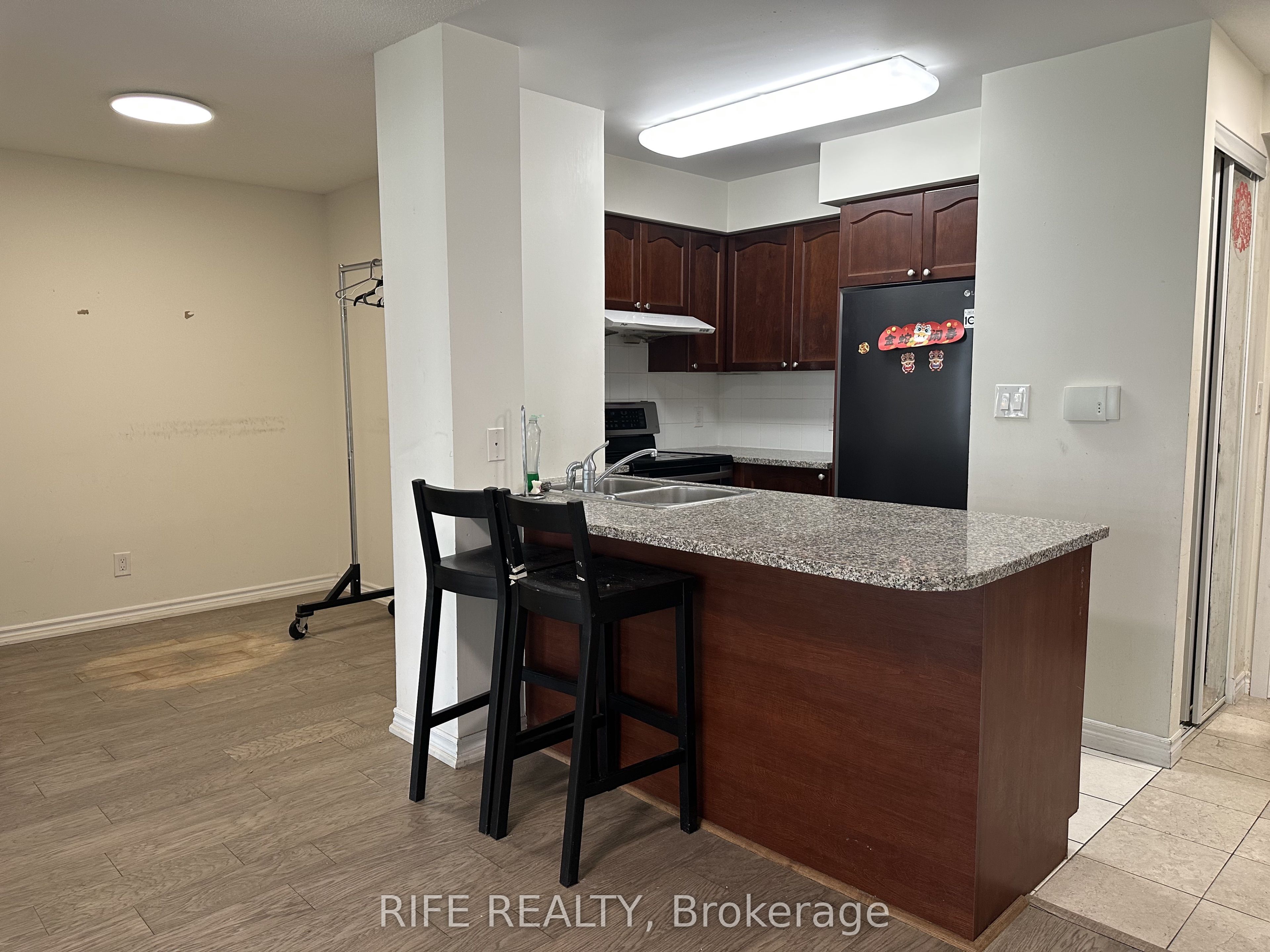 35 Hollywood Avenue 517, Toronto, ON M2N 0A9 photo 2