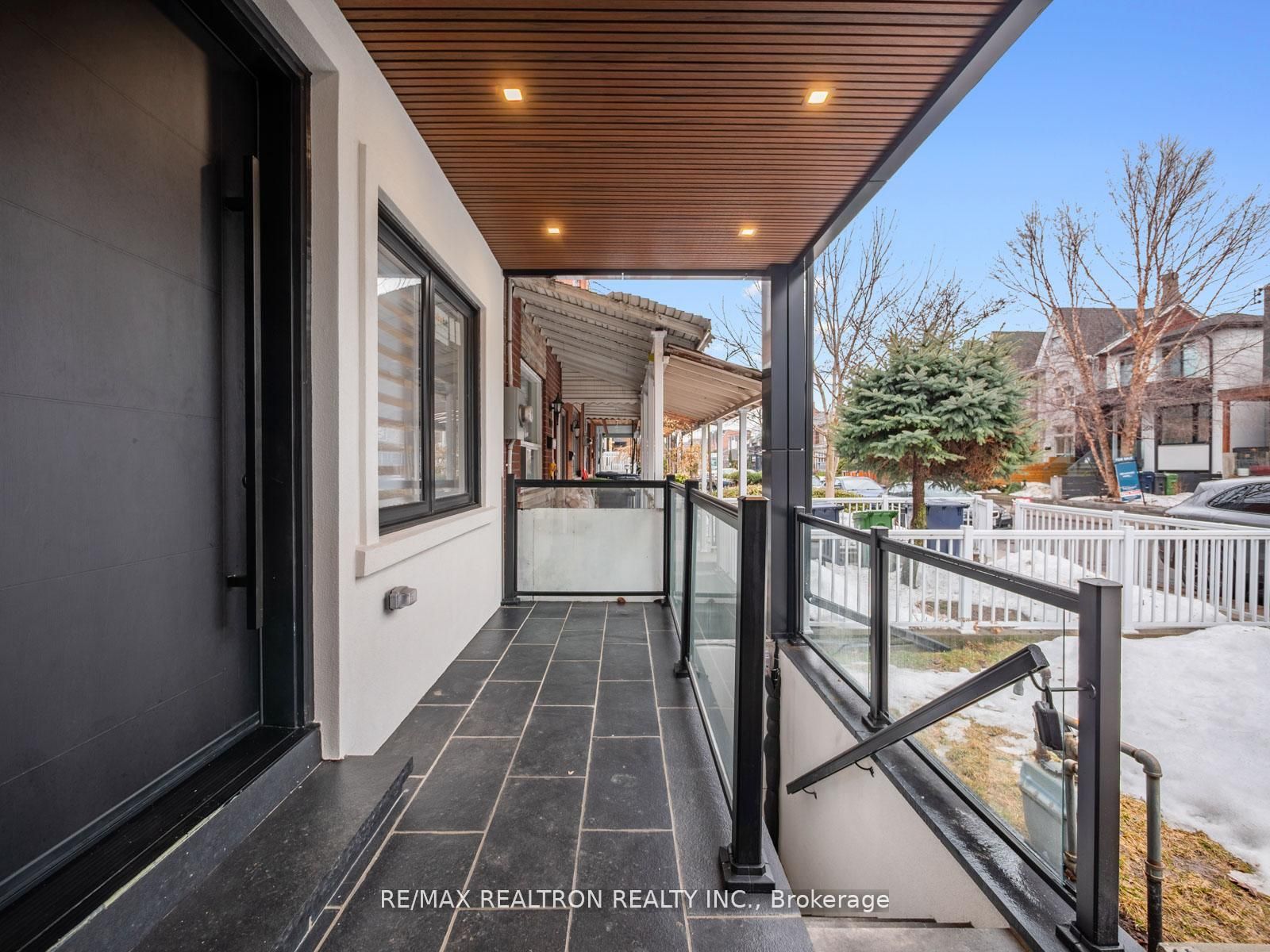 283 Euclid Avenue, Toronto, ON M6J 2K1 photo 3