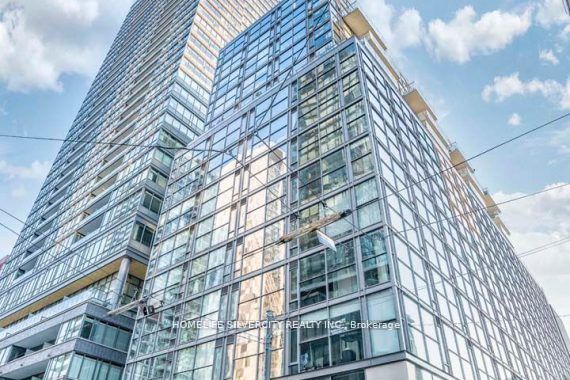 25 Oxley Street 303, Toronto, ON M5V 2J5