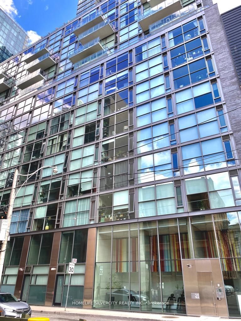25 Oxley Street 303, Toronto, ON M5V 2J5 photo 3