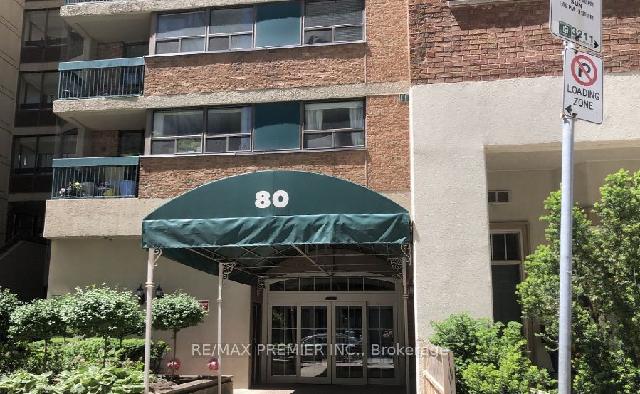 80 St Patrick Street 718, Toronto, ON M5T 2X6