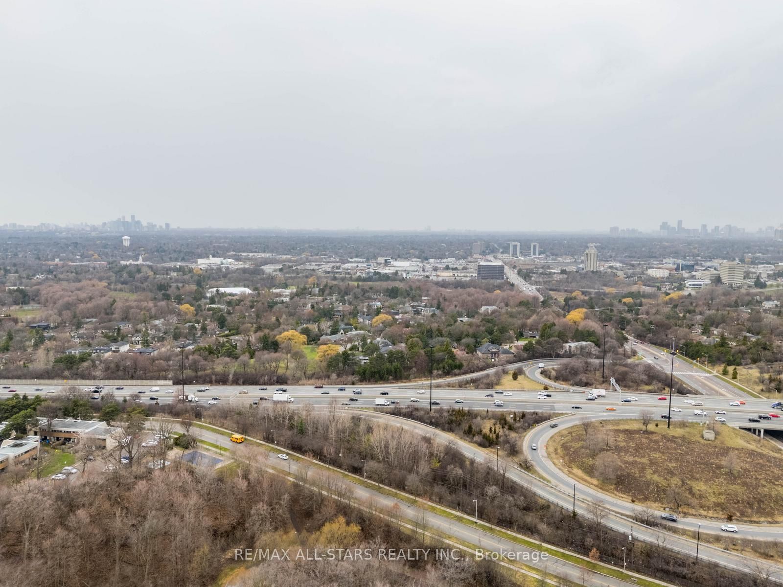 10 Deerlick Court 605, Toronto, ON M3A 0A7 photo 3