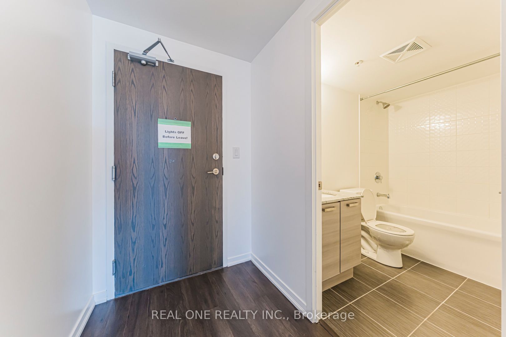 68 Abell Street 846, Toronto, ON M6J 0B1 photo 4