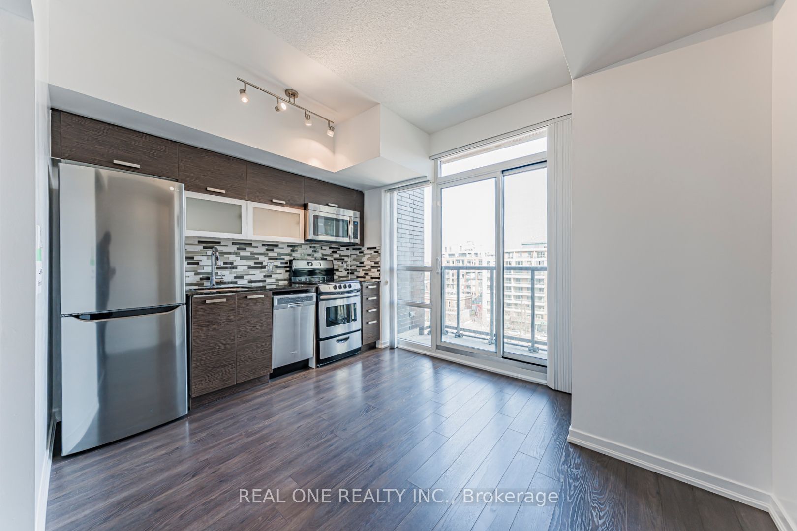68 Abell Street 846, Toronto, ON M6J 0B1 photo 5
