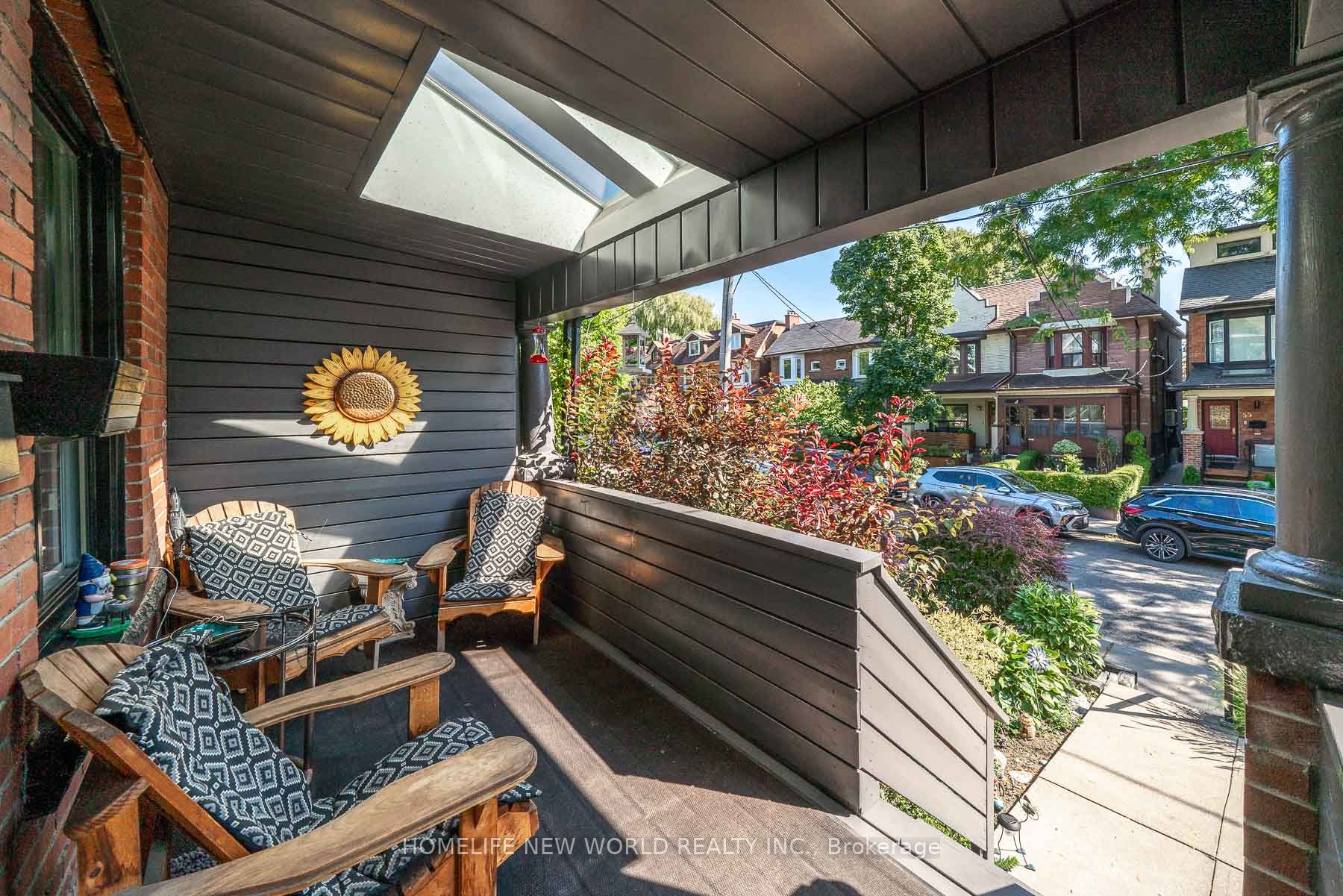 54 Marchmount Road, Toronto, ON M6G 2A9 photo 4
