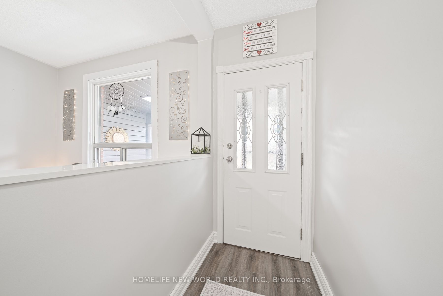 54 Marchmount Road, Toronto, ON M6G 2A9 photo 5