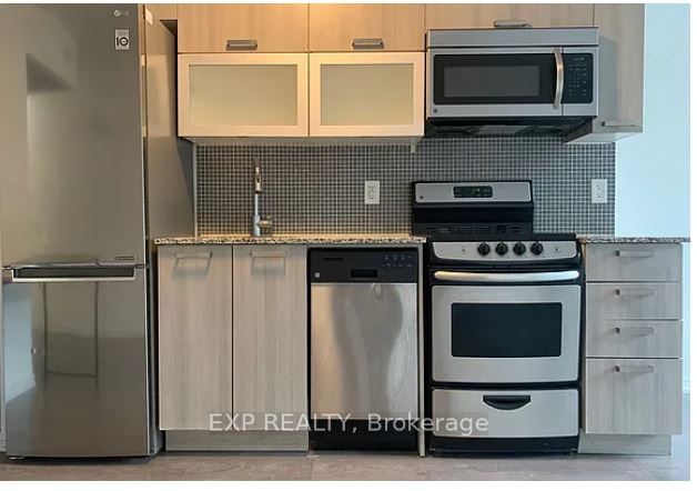 36 Lisgar Street 611E, Toronto, ON M6J 0C7 photo 3