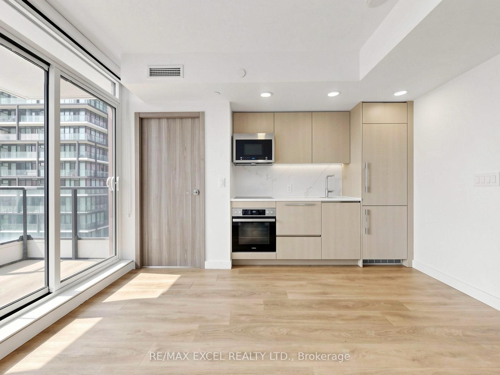 38 Widmer Street 2909, Toronto, ON M5V 0P7 photo 5