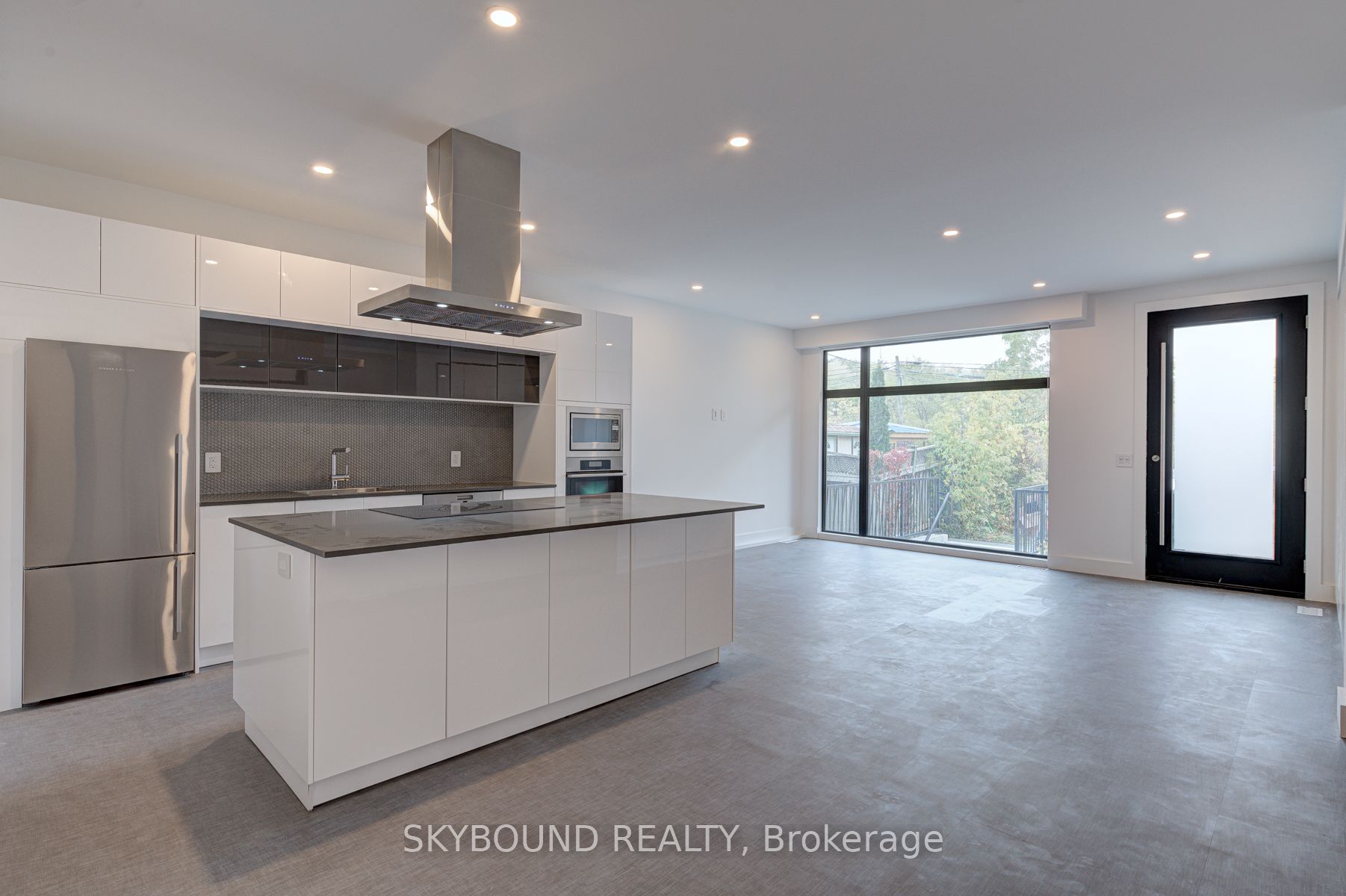 531 Arlington Avenue Main, Toronto, ON M6C 3A6 photo 5