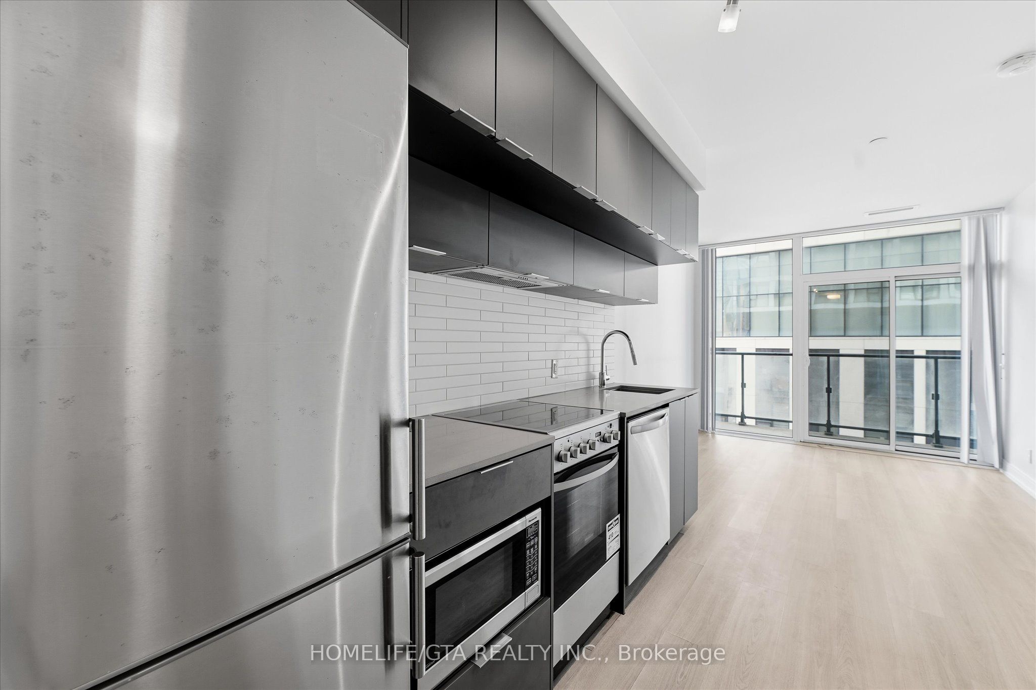 181 Dundas Street E 511, Toronto, ON M5A 0N5 photo 4