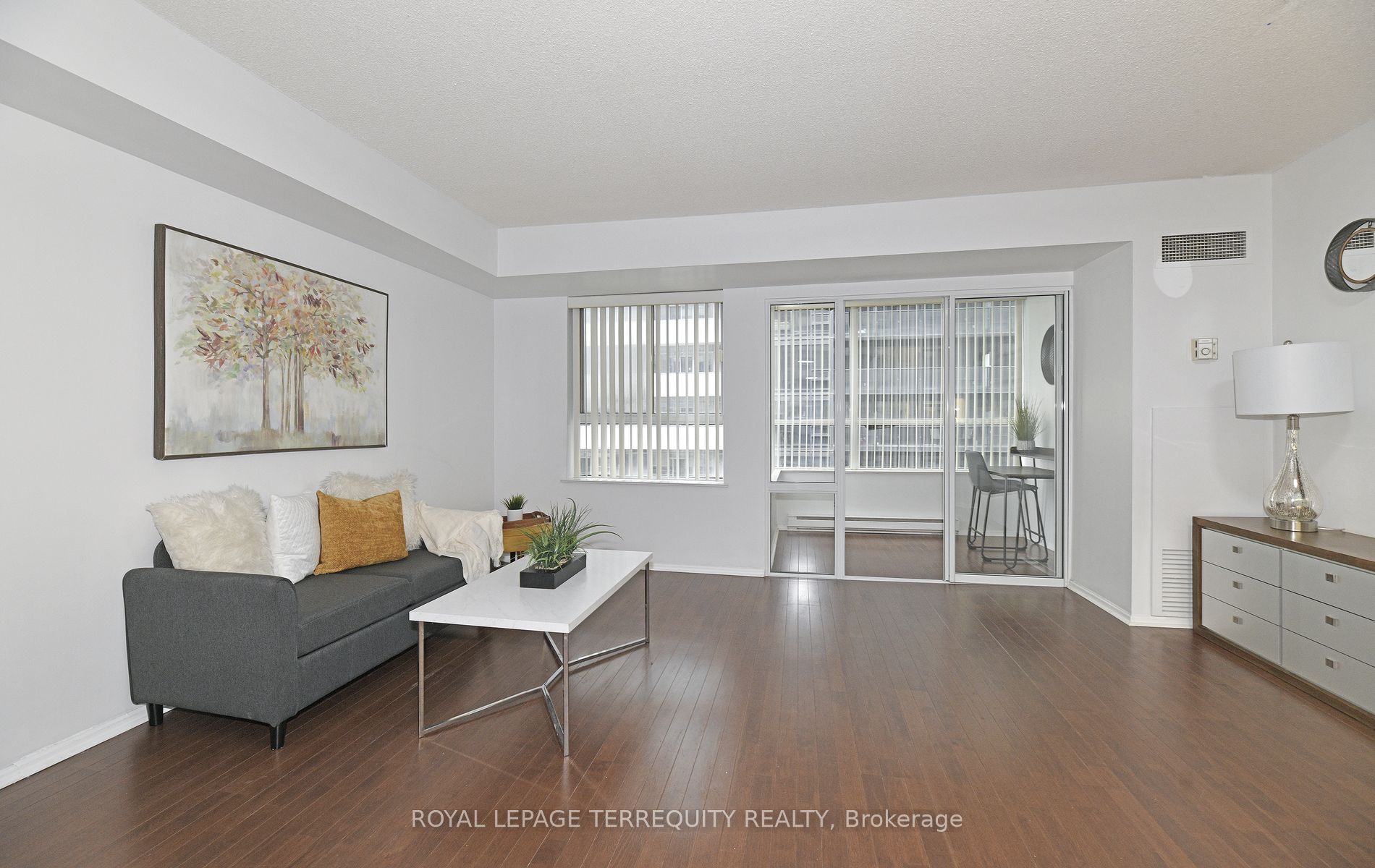 711 Bay Street 1113, Toronto, ON M5G 2J8 photo 2