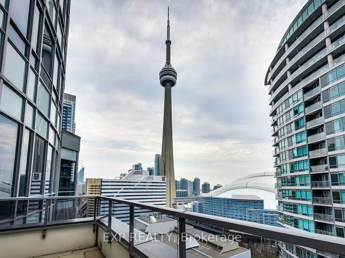 20 Blue Jays Way 814, Toronto, ON M5V 3W6
