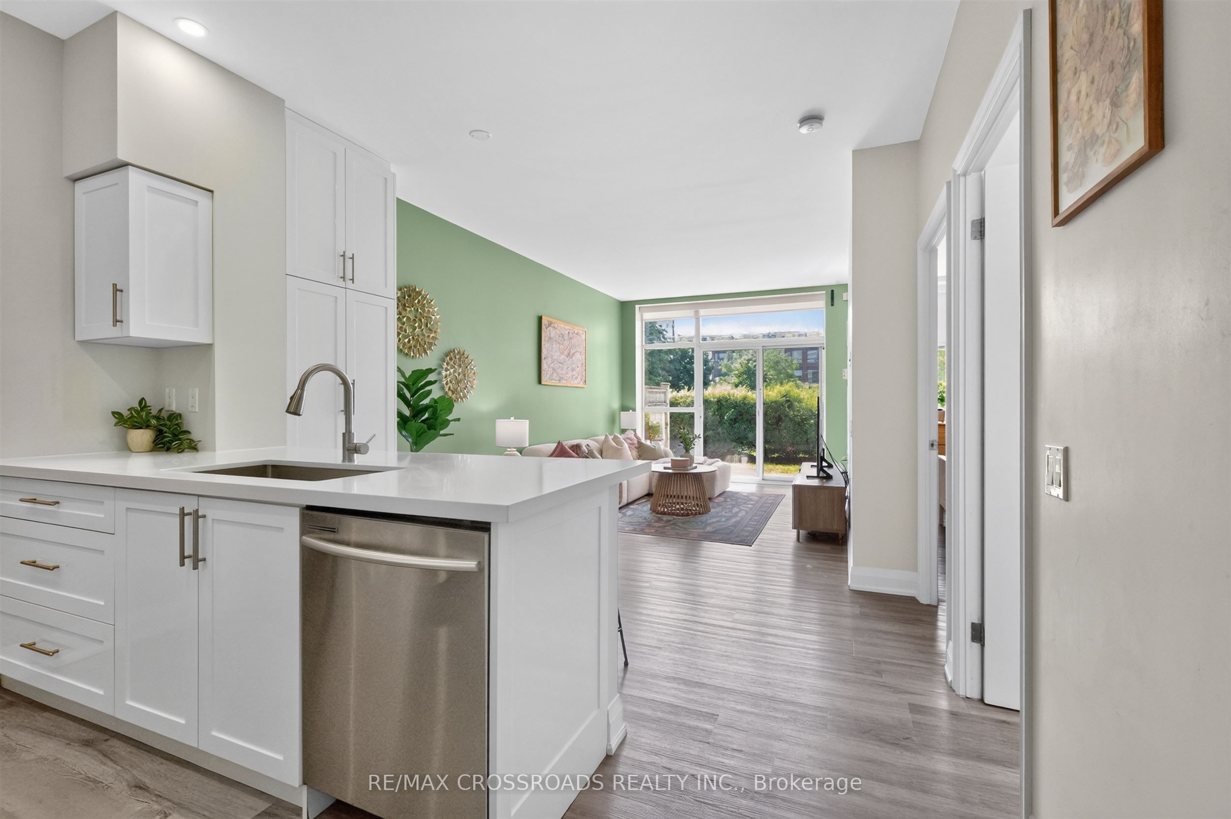 650 Lawrence Avenue W 183, Toronto, ON M6A 3E8