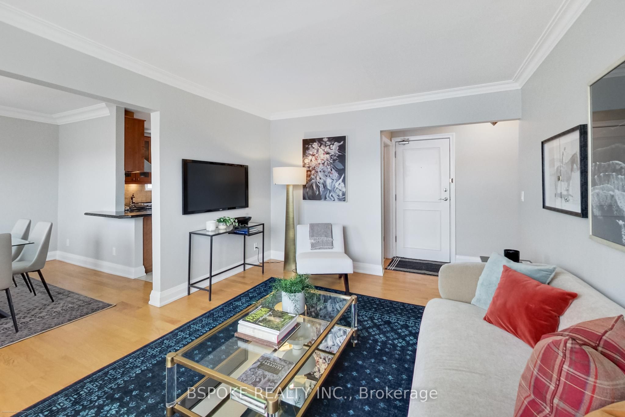 7 Warwick Avenue 3, Toronto, ON M6C 1T5 photo 4