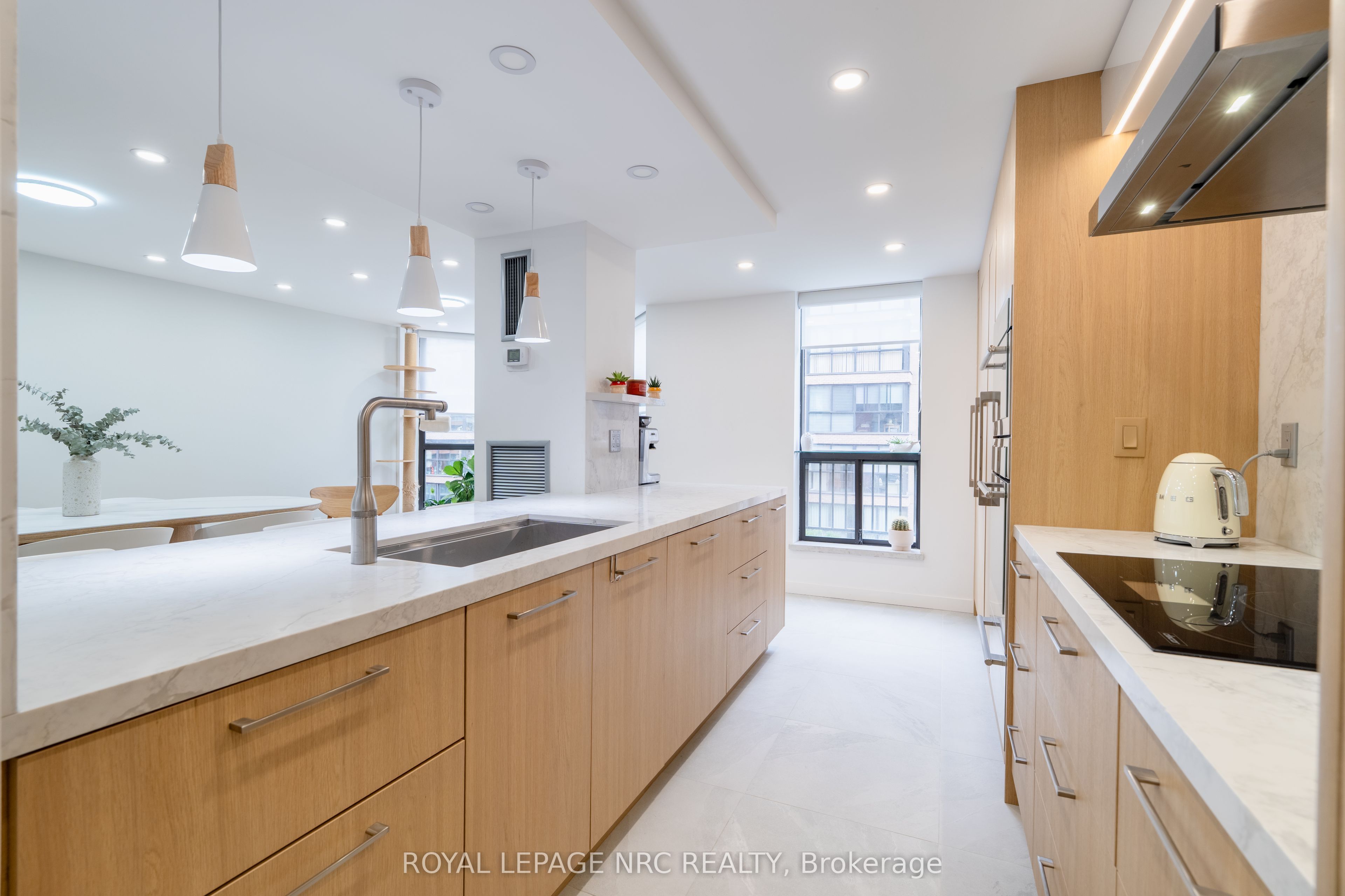 30 Church Street 506, Toronto, ON M5E 1S7 photo 5