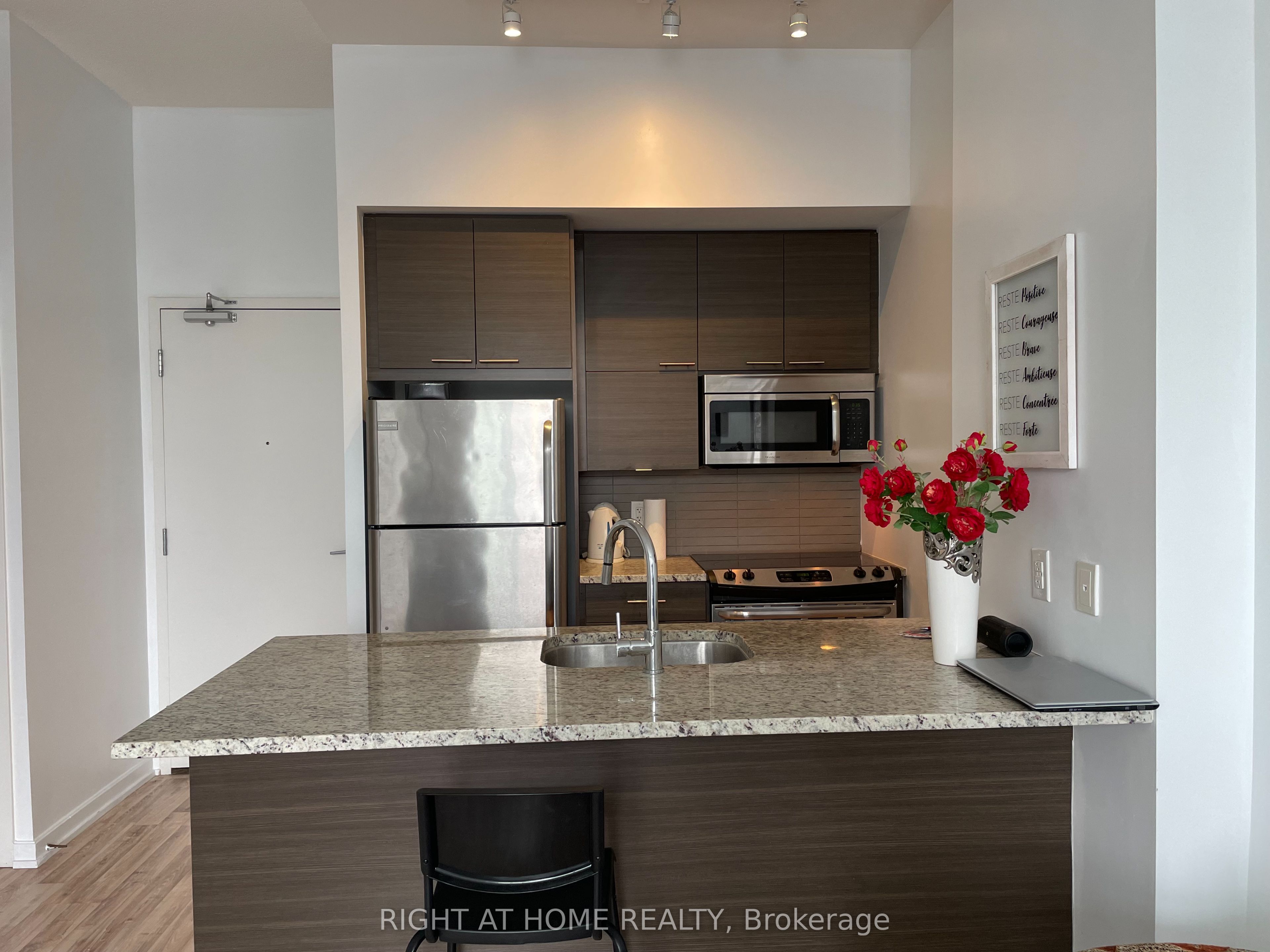 66 Forest Manor Road 106, Toronto, ON M2J 1M6 photo 4