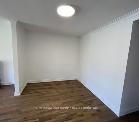 293 Ellerslie Avenue, Toronto, ON M2R 1B6 photo 3