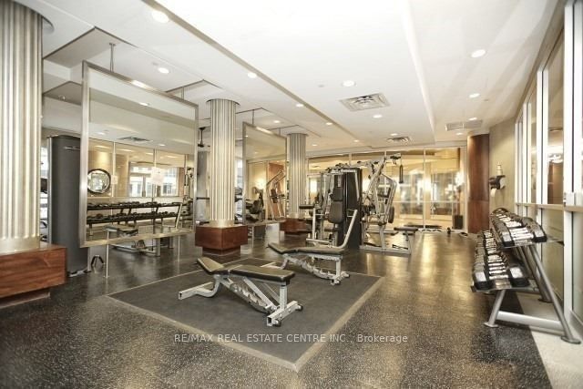 763 Bay Street 4012, Toronto, ON M5G 2R3 photo 3