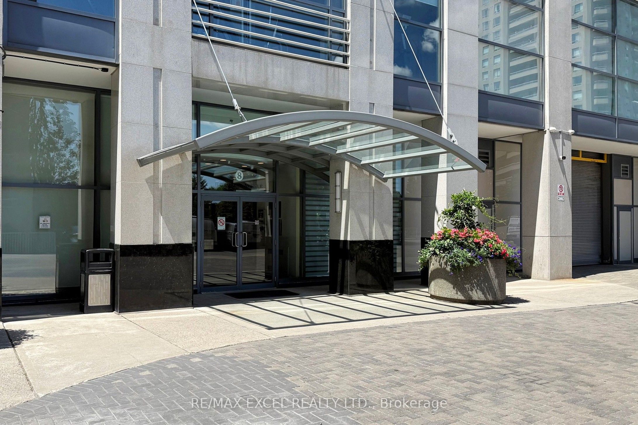 8 Hillcrest Avenue 2302, Toronto, ON M2N 3N5 photo 4