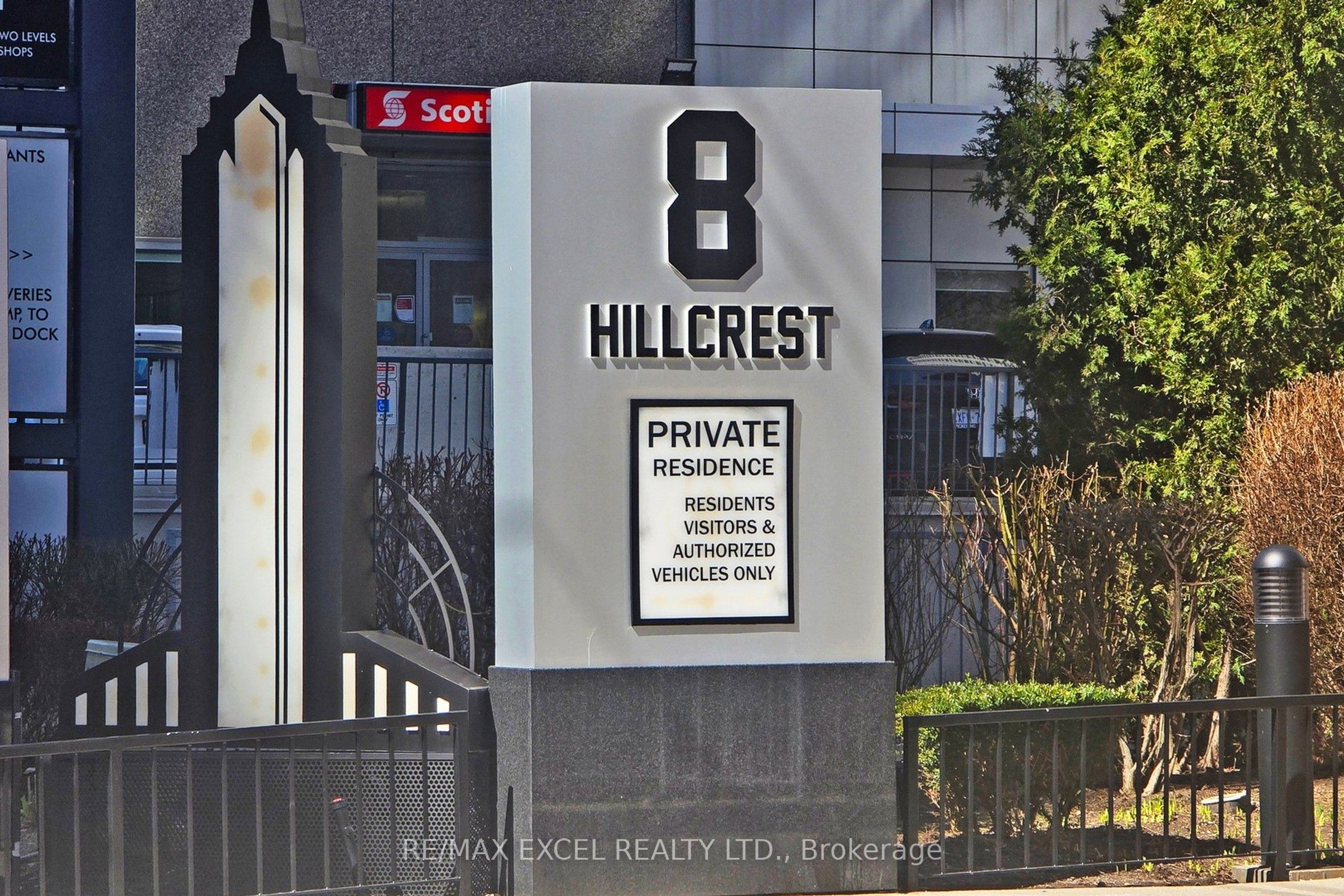 8 Hillcrest Avenue 2302, Toronto, ON M2N 3N5 photo 5