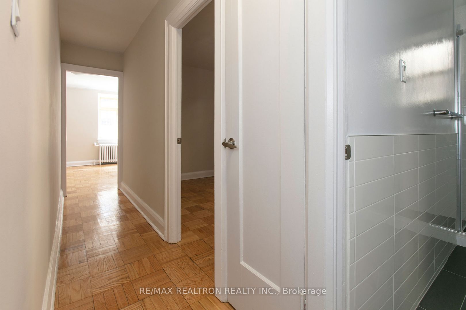 396 Avenue Road 320, Toronto, ON M4V 2H5 photo 2