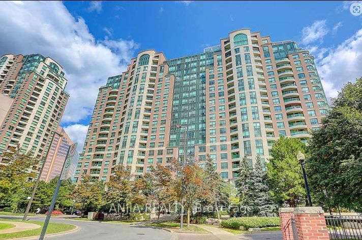 23 Lorraine Drive 611, Toronto, ON M2N 2E3