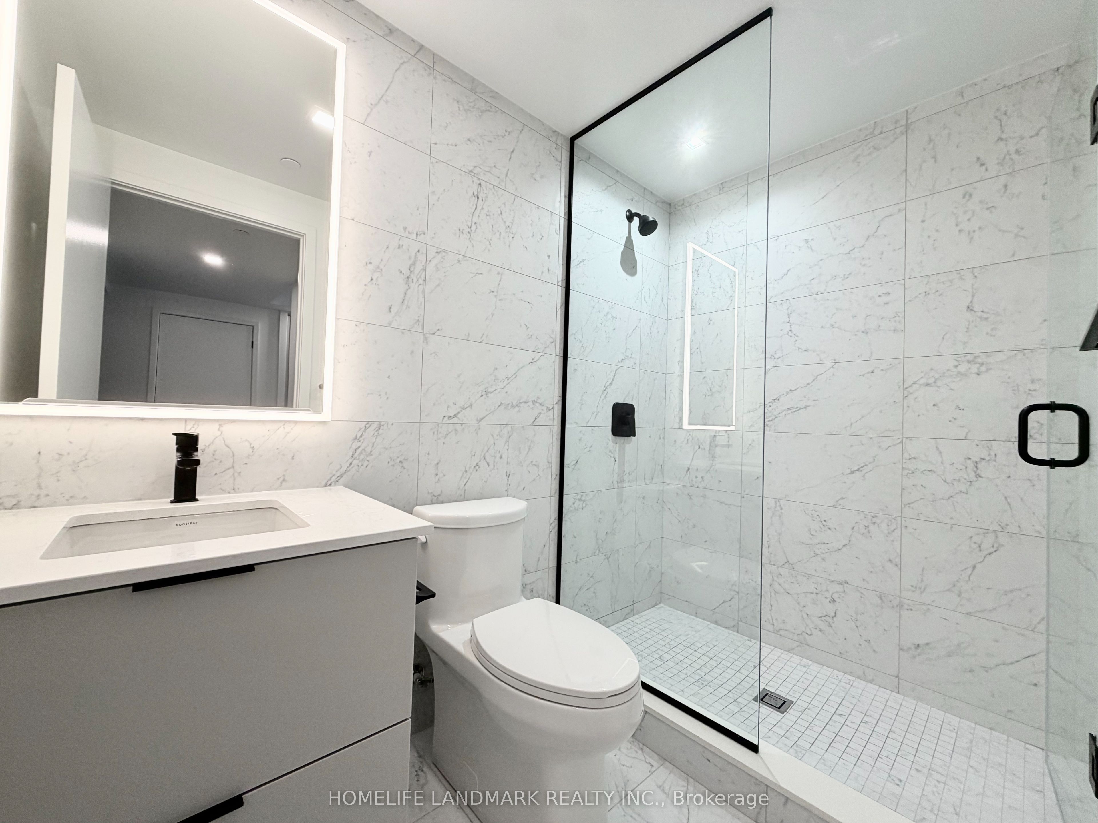 609 SHERBOURNE Street 3801, Toronto, ON M4X 0A4 photo 3
