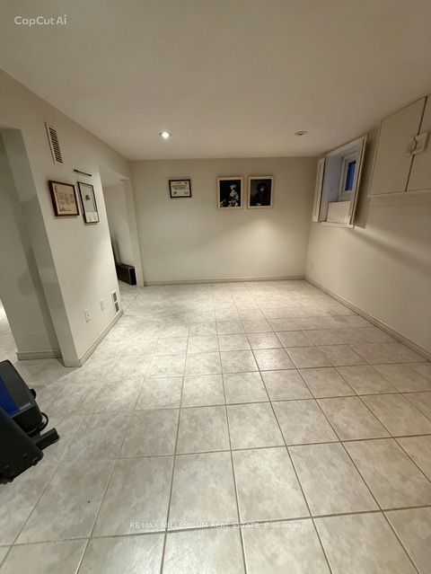 180 Cottingham Street Basement, Toronto, ON M4V 1C5 photo 5
