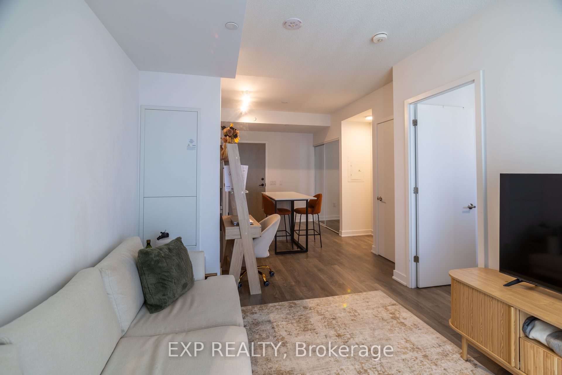 35 Tubman Avenue 922, Toronto, ON M5A 0T1 photo 4