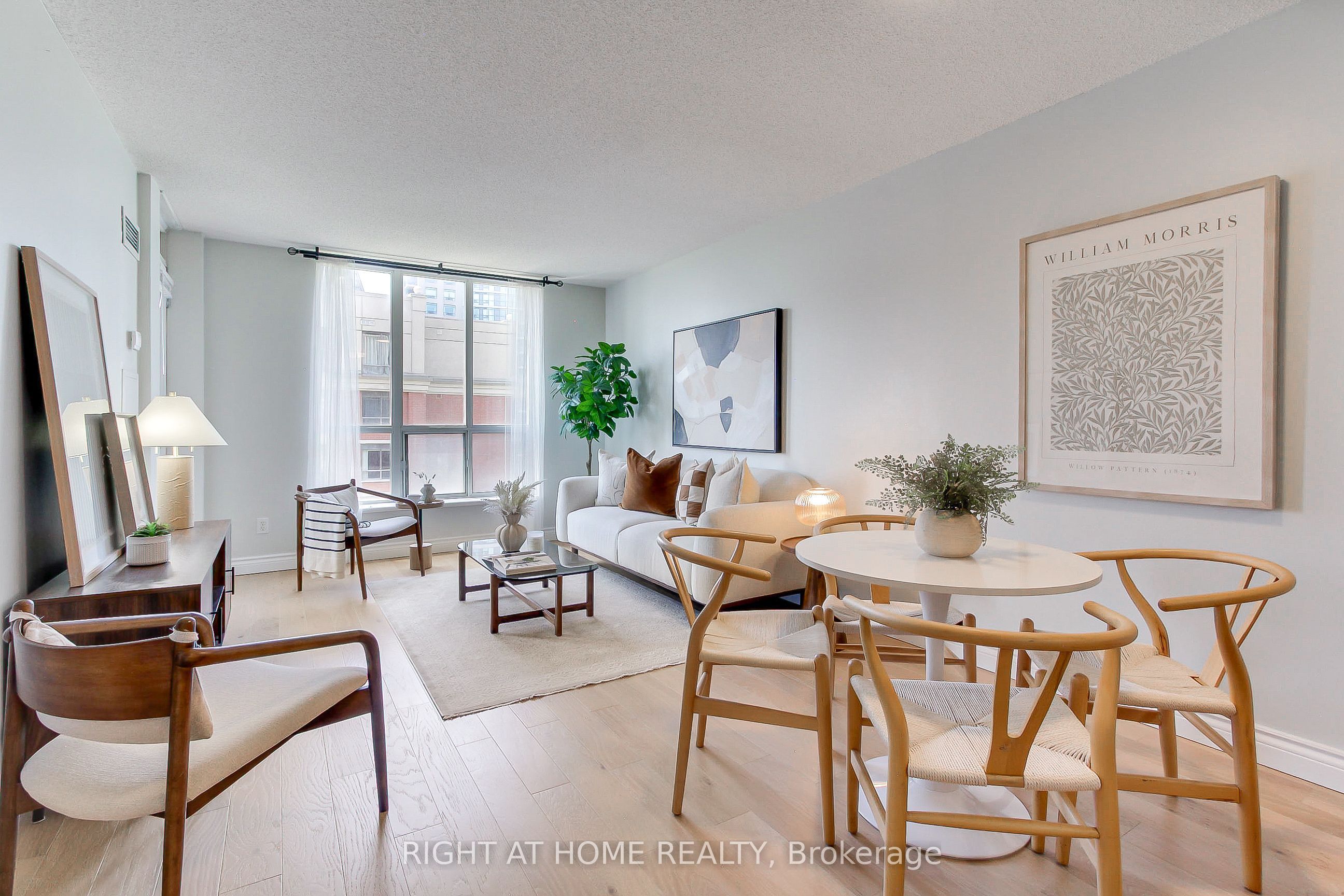 55 Harrison Garden Boulevard 907, Toronto, ON M2N 7G3 photo 3