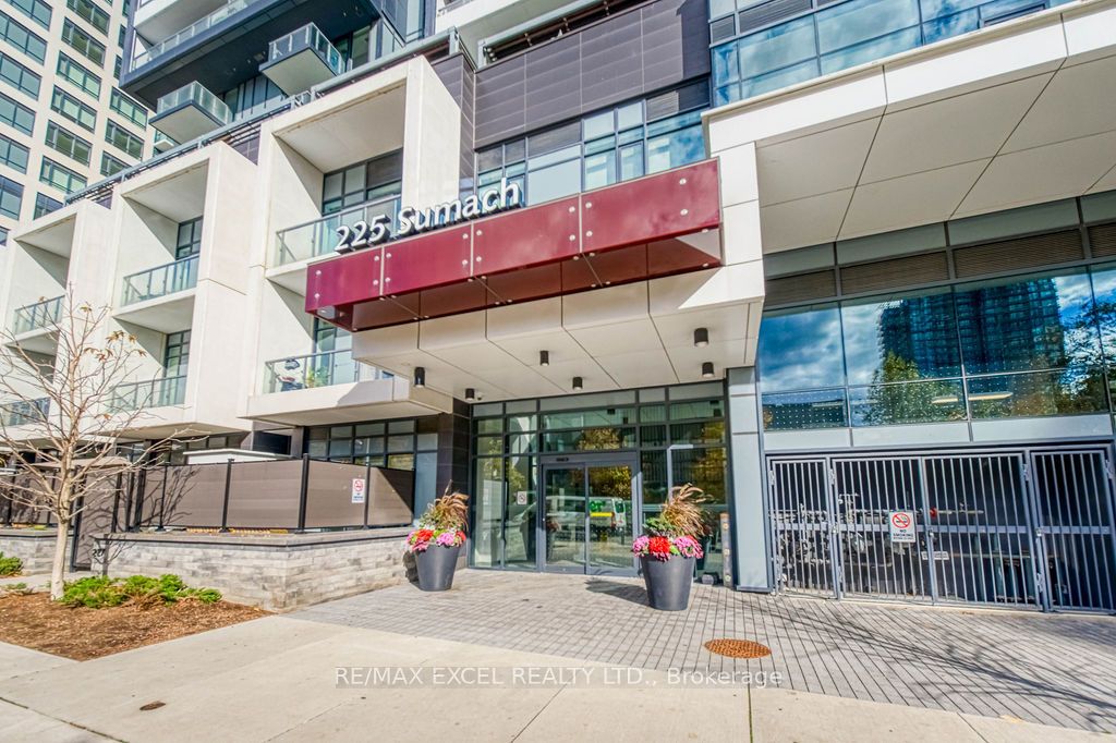 225 Sumach Street 1009, Toronto, ON M5A 0P8 photo 3