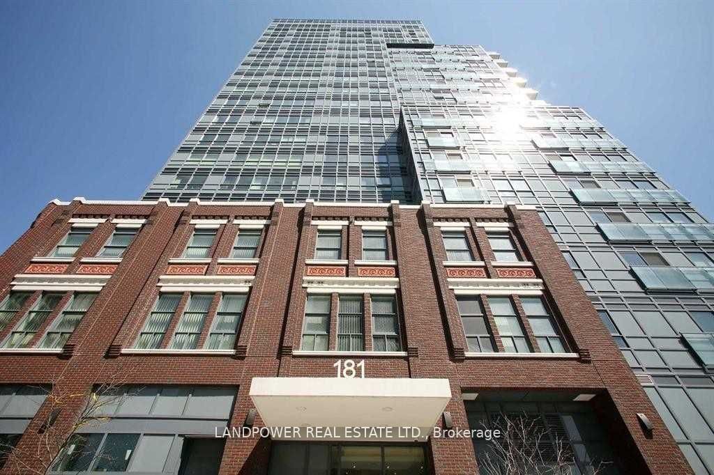 181 Huron Street 1102, Toronto, ON M5T 0C1