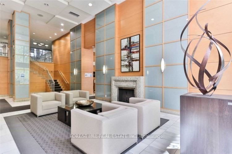 4968 Yonge Street 3705, Toronto, ON M2N 7G9 photo 4