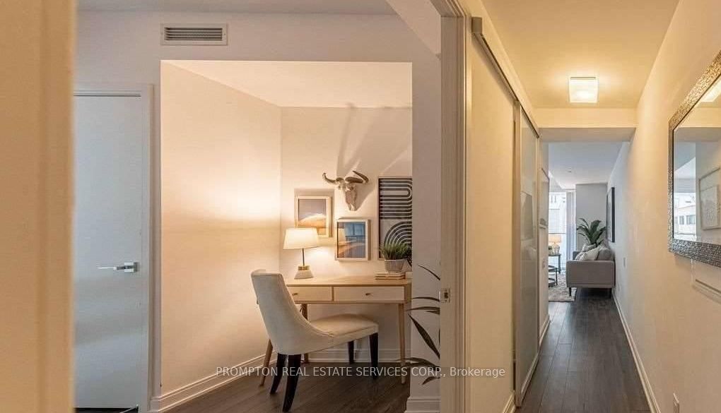 42 Charles Street E 607, Toronto, ON M4Y 1T4 photo 5