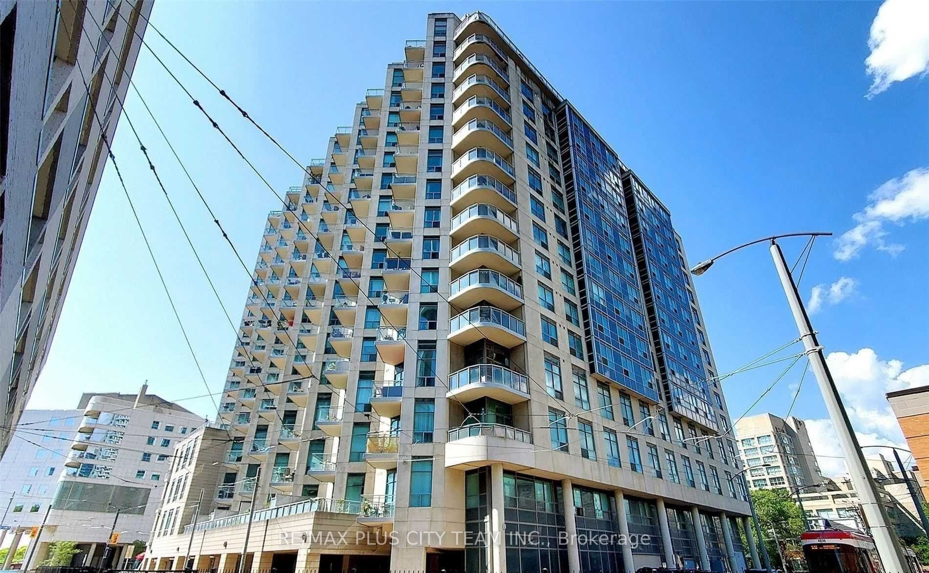 410 Queens Quay Way 709, Toronto, ON M5V 2Z3