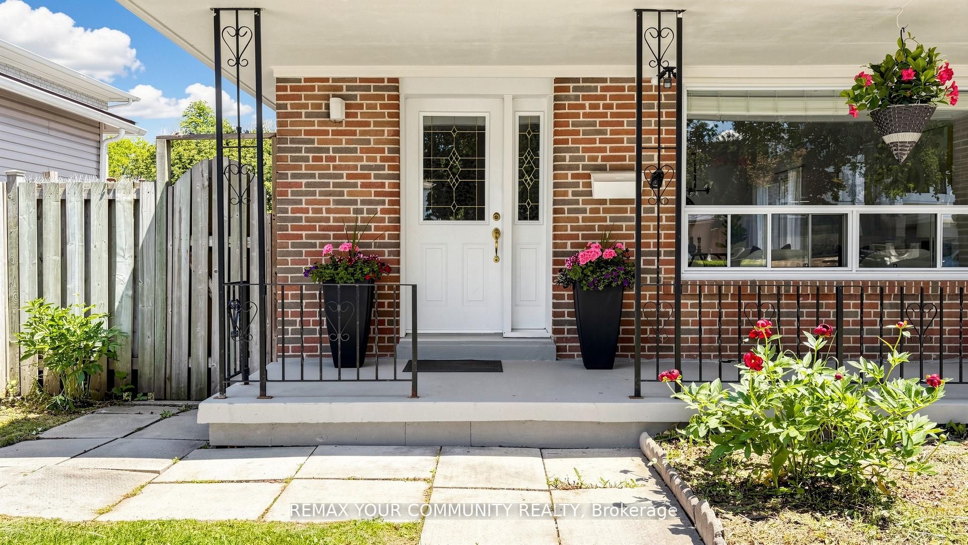 23 Lesgay Crescent, Toronto, ON M2J 2H9 photo 3