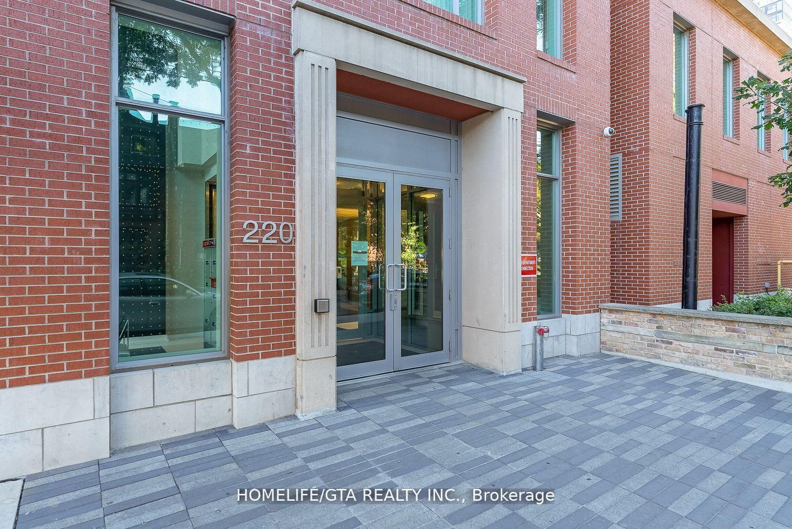 220 George Street 506, Toronto, ON M5A 2N1 photo 2