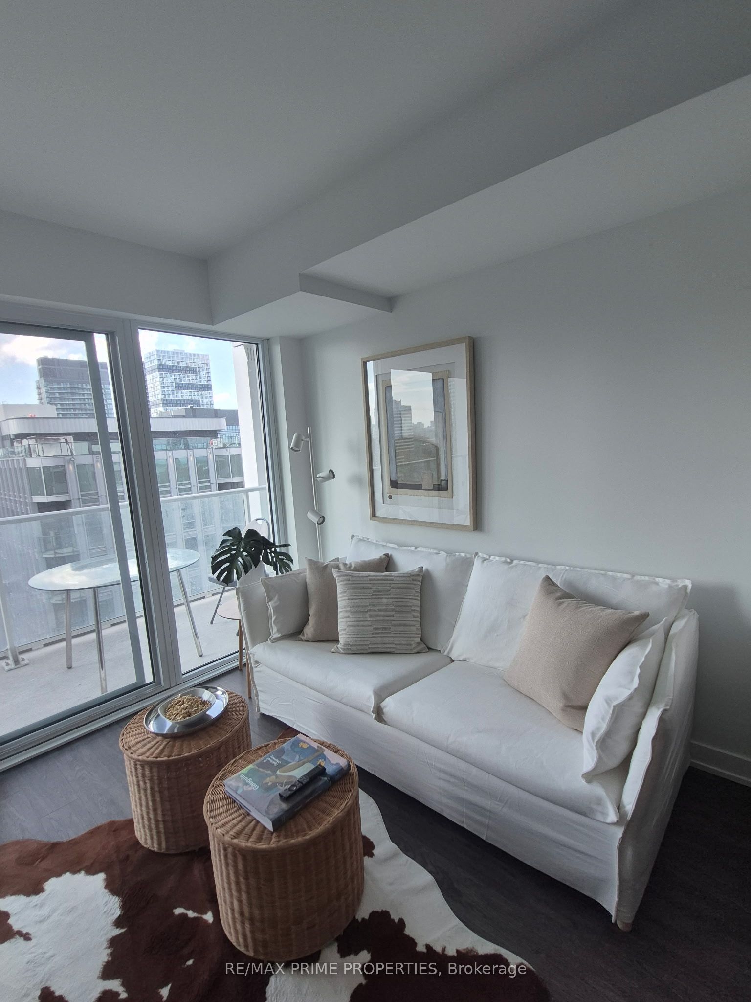 88 Queen Street E 3215, Toronto, ON M5C 0B6 photo 5