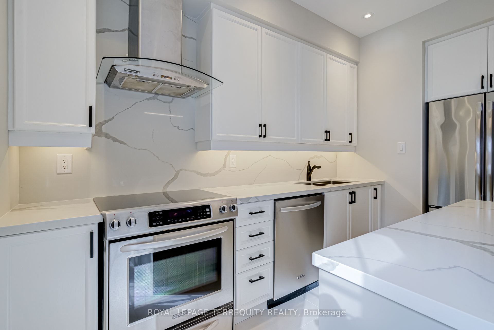244 George Street, Toronto, ON M5A 2N1 photo 5