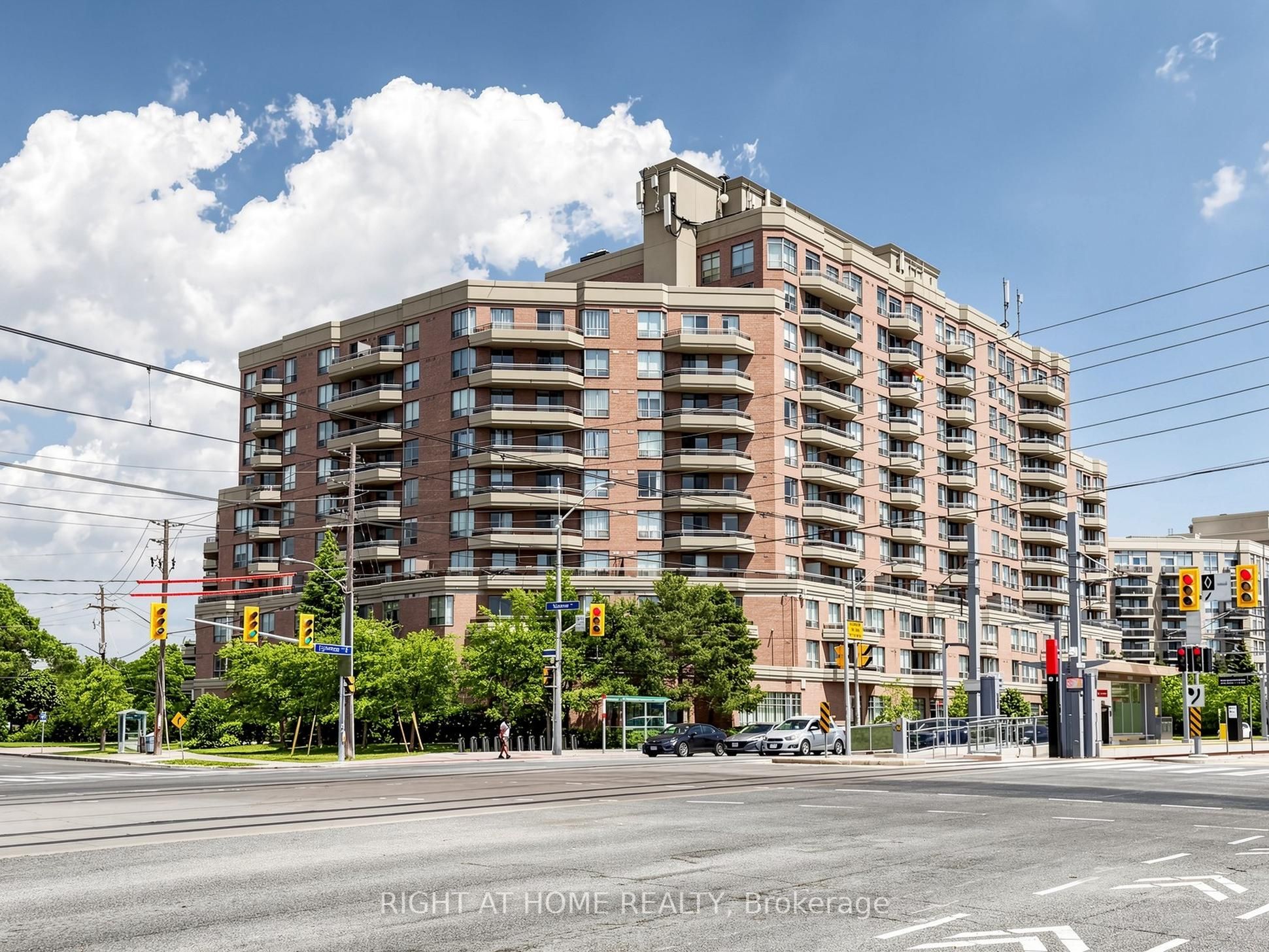 1700 Eglinton Avenue E 1119, Toronto, ON M4A 2X4