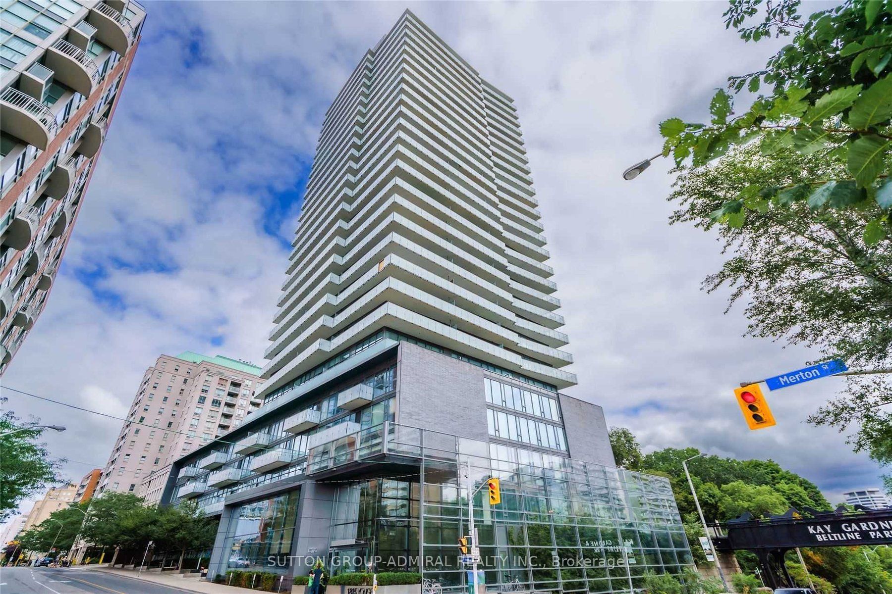 1815 Yonge Street 1102, Toronto, ON M4T 2A4 photo 2