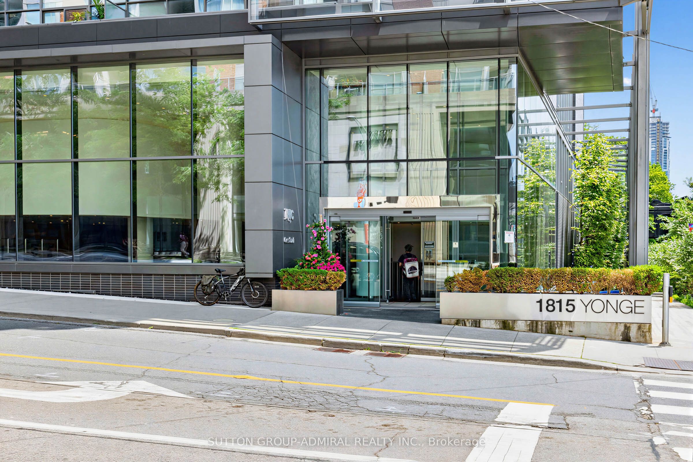 1815 Yonge Street 1102, Toronto, ON M4T 2A4 photo 4